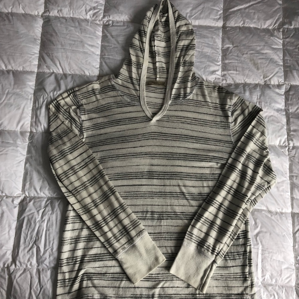 Men’s Long Sleeved Striped Shirt with Hood